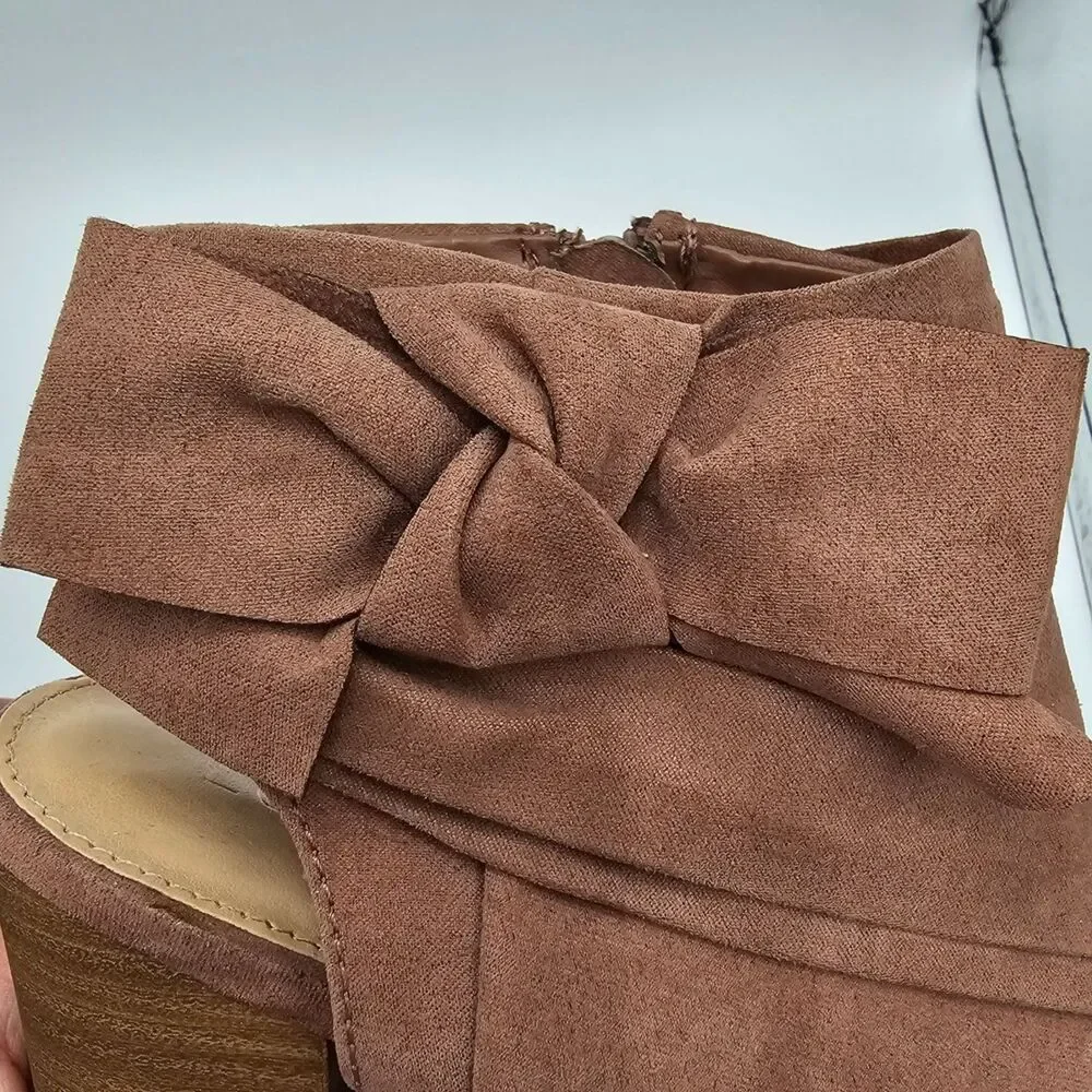 LC Lauren Conrad Mauve Ankle Boots Side Bow Zip Women’s 6.5 Feminine